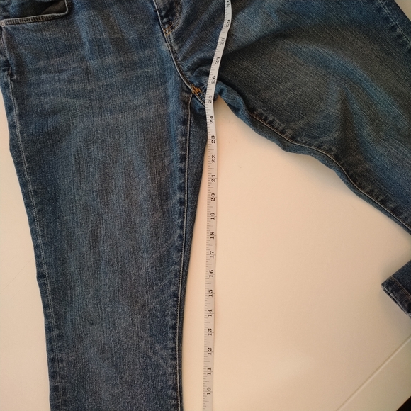 Tommy ankle crop mid-wash women's jeans. - Picture 9 of 9